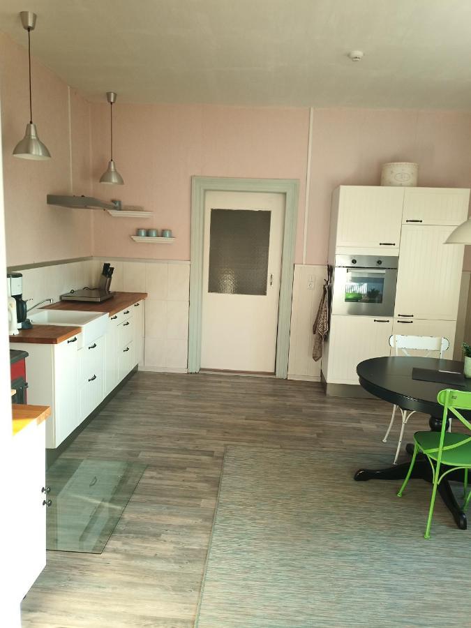 Zur Friedrichsruh Bed & Breakfast Oelsnitz  Exterior photo