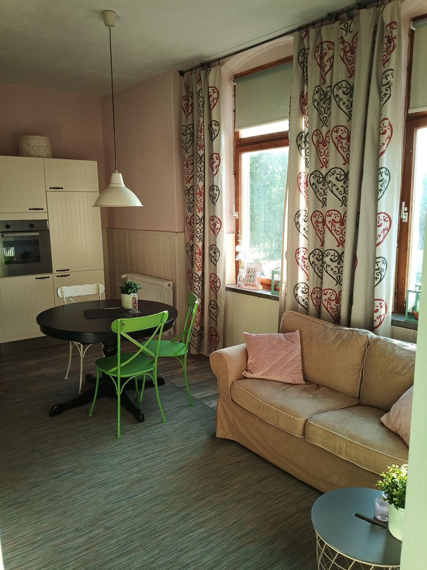 Zur Friedrichsruh Bed & Breakfast Oelsnitz  Exterior photo