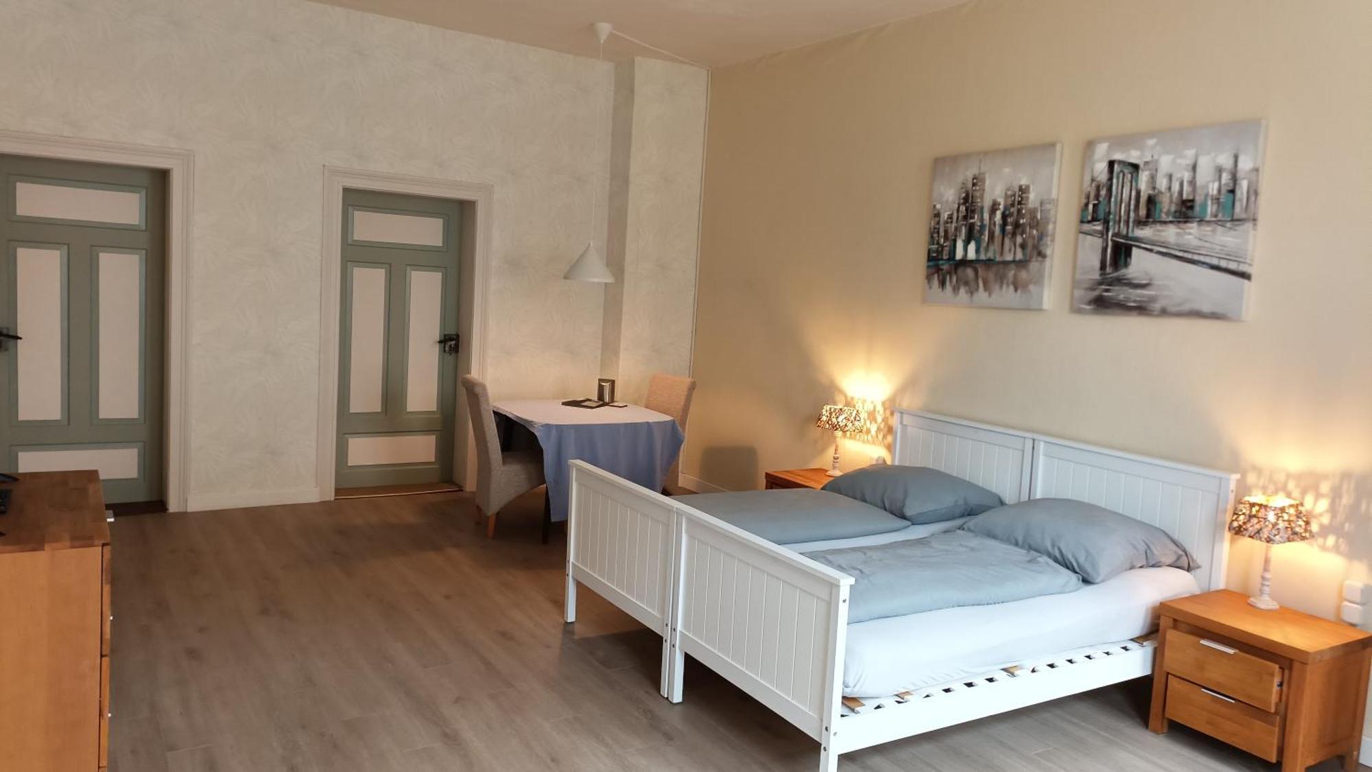 Zur Friedrichsruh Bed & Breakfast Oelsnitz  Exterior photo